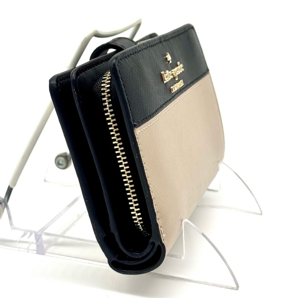 Kate Spade Leila Medium Pebbled Leather Compact Bifold Wallet Tan/Black - Picture 4 of 9